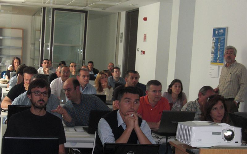 Veterinarios participantes en el ‘Curso Práctico de Gestión Técnico-económica de Explotaciones Ovinas y Caprinas’ celebrado en Albacete